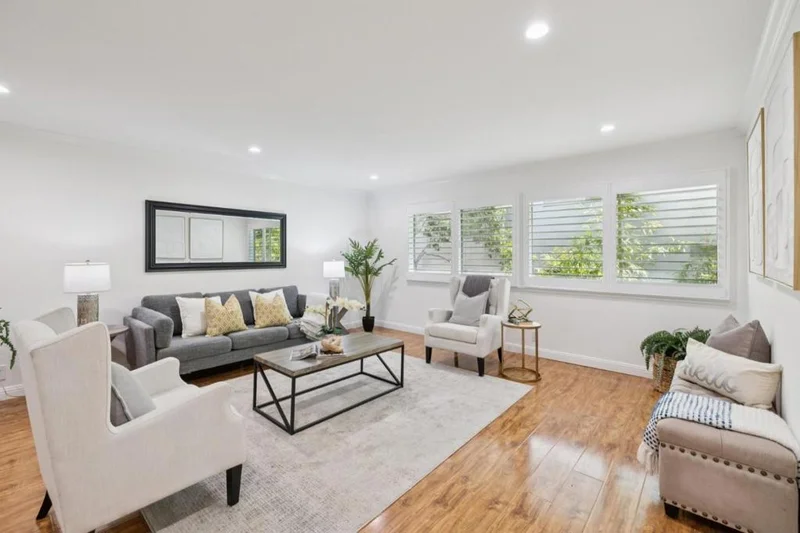 1121 Douglas Avenue 302