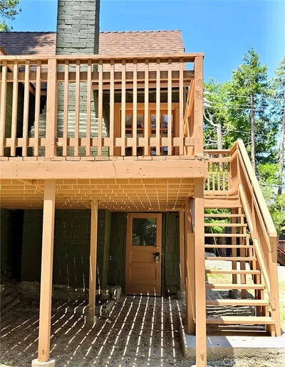 585 Arrowhead Villa Road photo 2