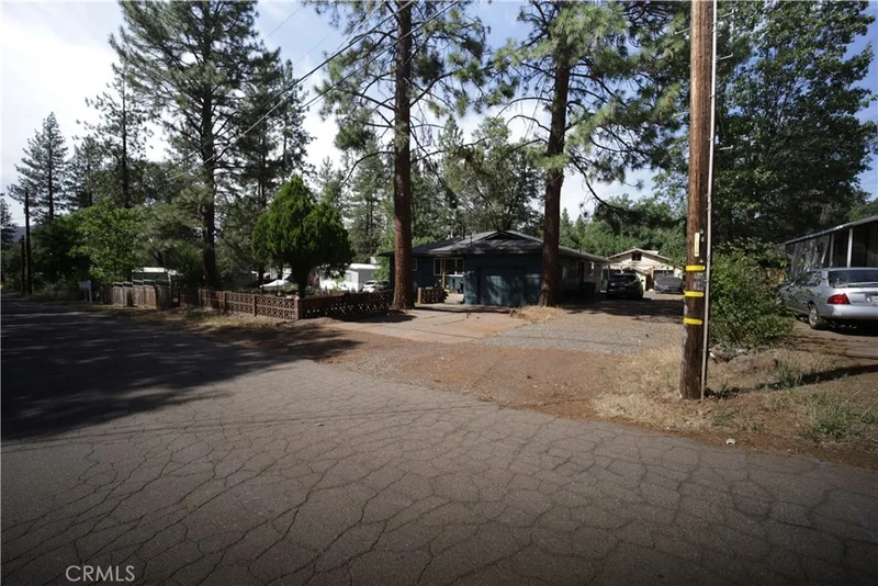 Photo 2 of 21713 2nd