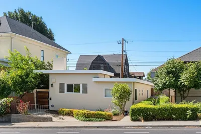 841 Georgia Street photo 2