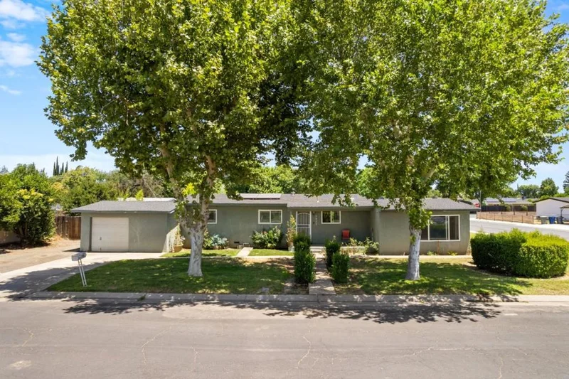 Photo 2 of 2972 Tuxford Court