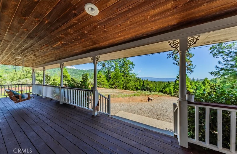 53235 Finegold Creek Court photo 2