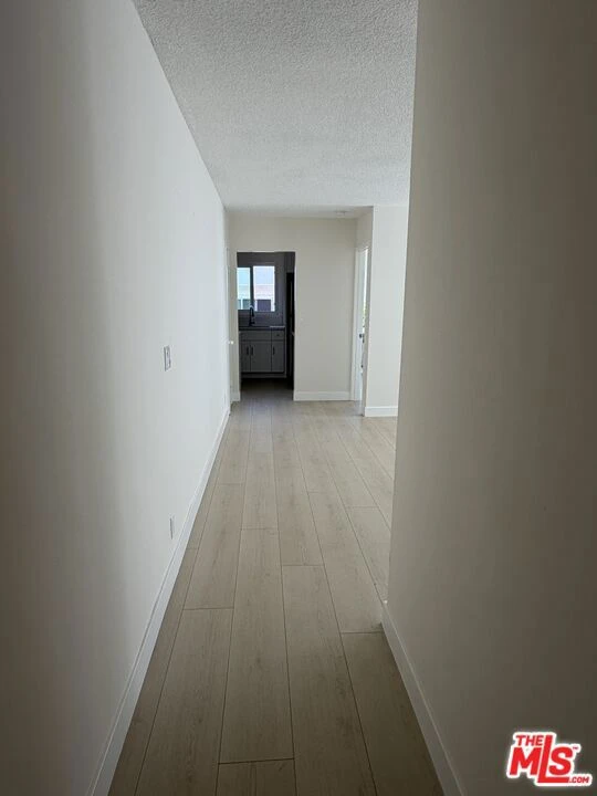 Interior 4