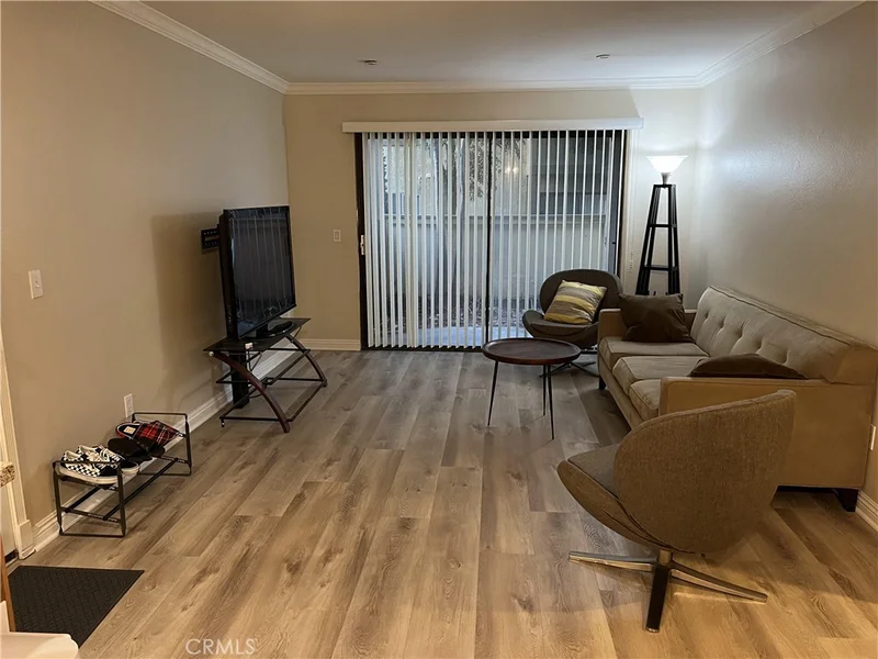 1144 W Blaine Street 104 photo 2