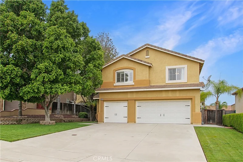 8405 Manhasset St, Riverside, CA 92508
