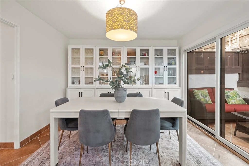 Interior 1