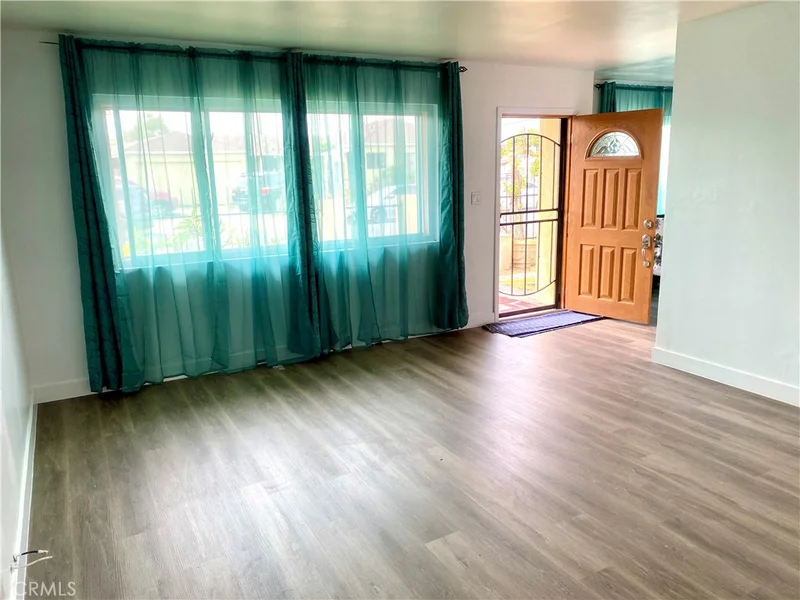 4180 118th Street Unit B, Hawthorne, CA 90250