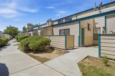 44550 15th Street E 8