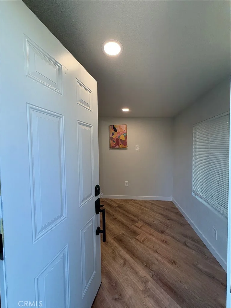 Photo 2 of 1058 N Hermosa