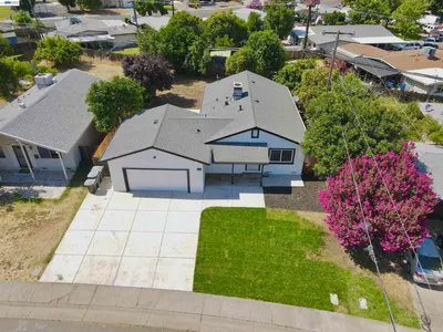 4109 Glascow Dr photo 2