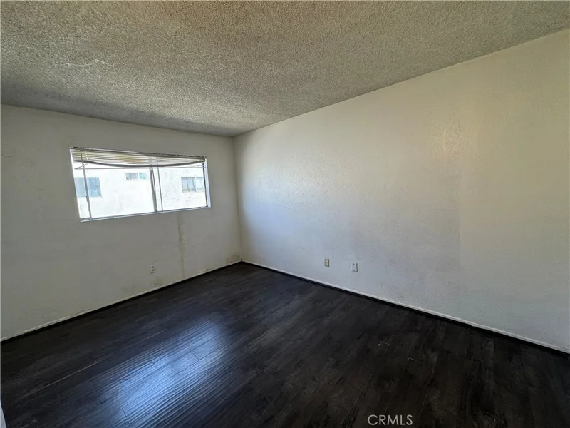 3751 Harvill photo 2