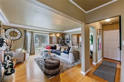 3907 Edgehill Drive