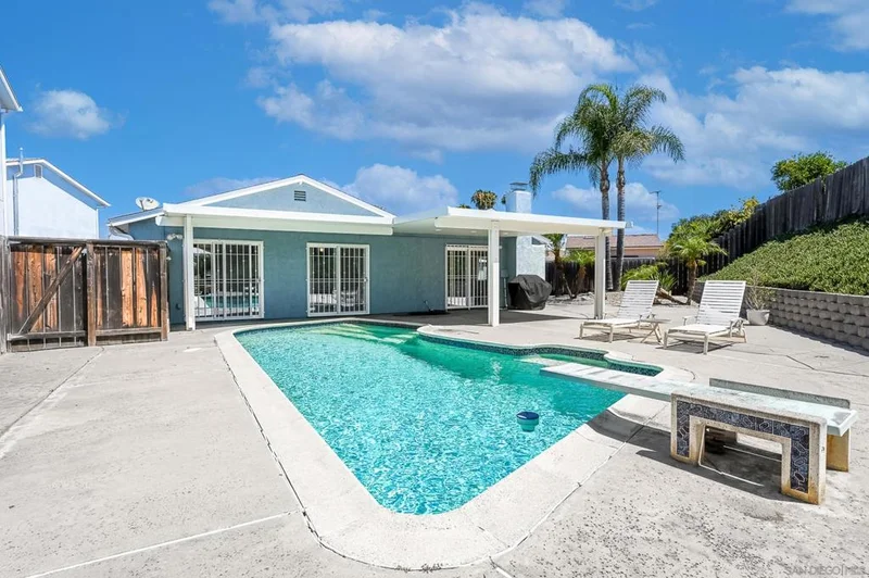 10421 Calico Cir, San Diego, CA 92126