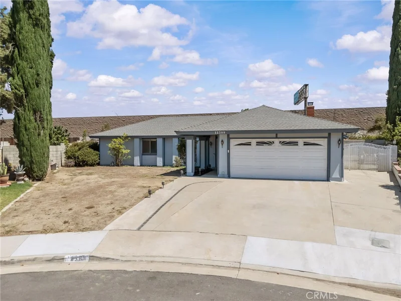 12309 Gardenia Place photo 2
