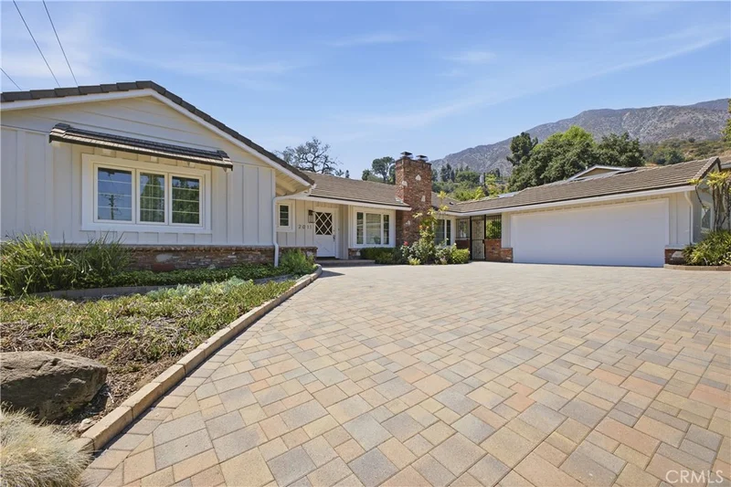 2011 Canyon Road