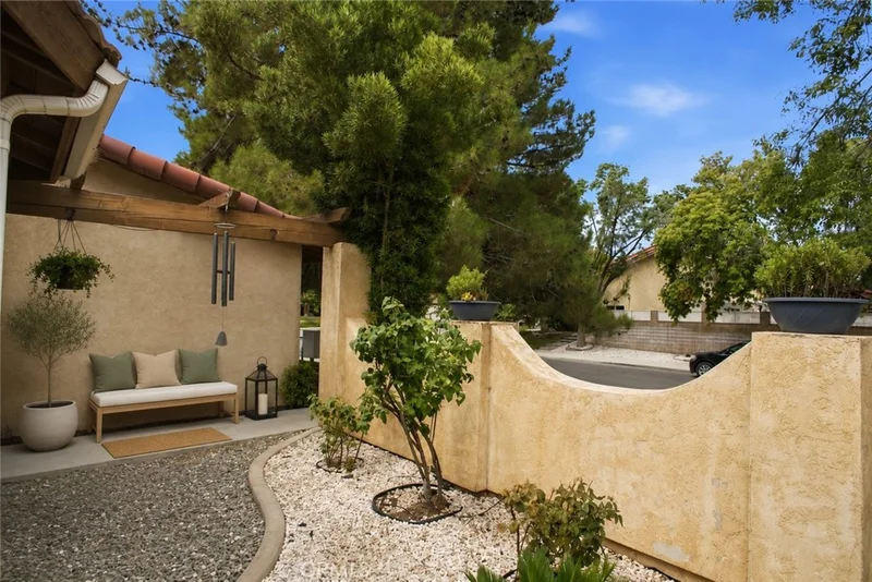 43836 Emile Zola Street photo 2