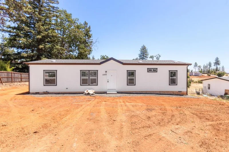 5570 De Sante Lane