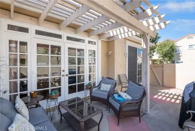 2410 Mira Monte Court photo 2