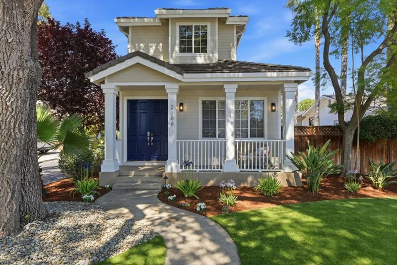 Photo 2 of 2168 Coastland Avenue