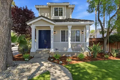 2168 Coastland Avenue photo 2