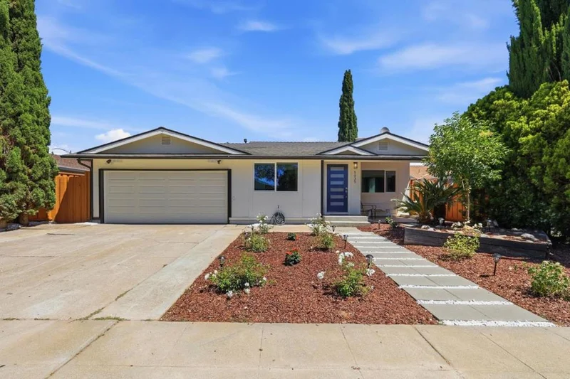 5035 Grimsby Drive