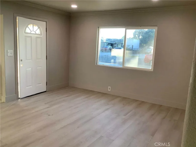 1113 S. Virlee Street photo 2