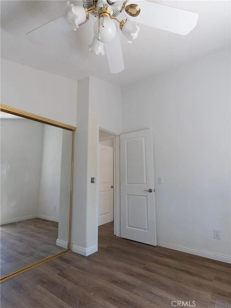 Interior 4