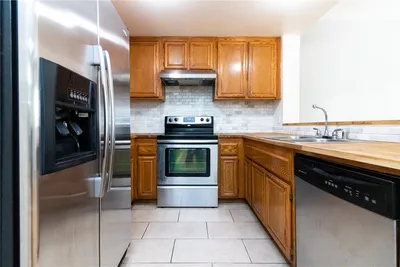 730 W 4th Street 306 photo 2