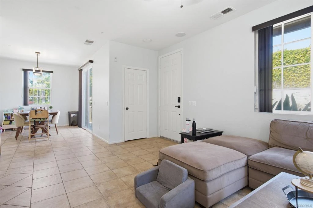 Interior 2