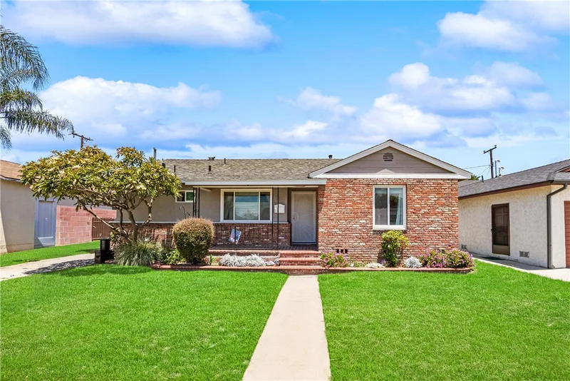 6415 Hardwick photo 2
