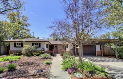 907 Plum Lane