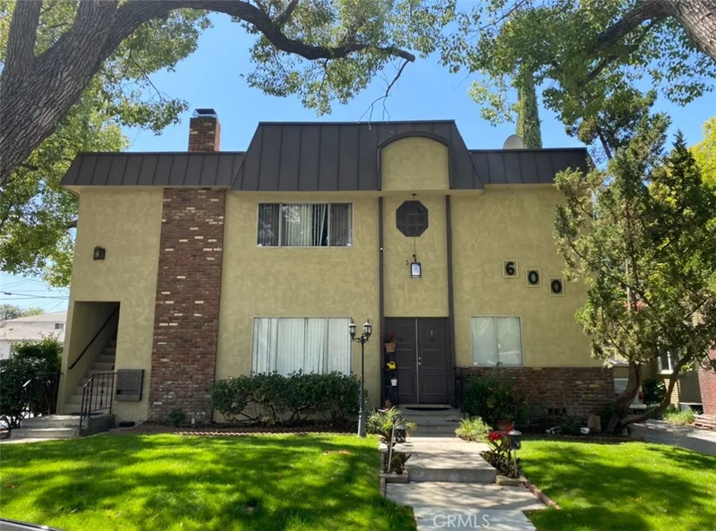 600 Pioneer Drive 5