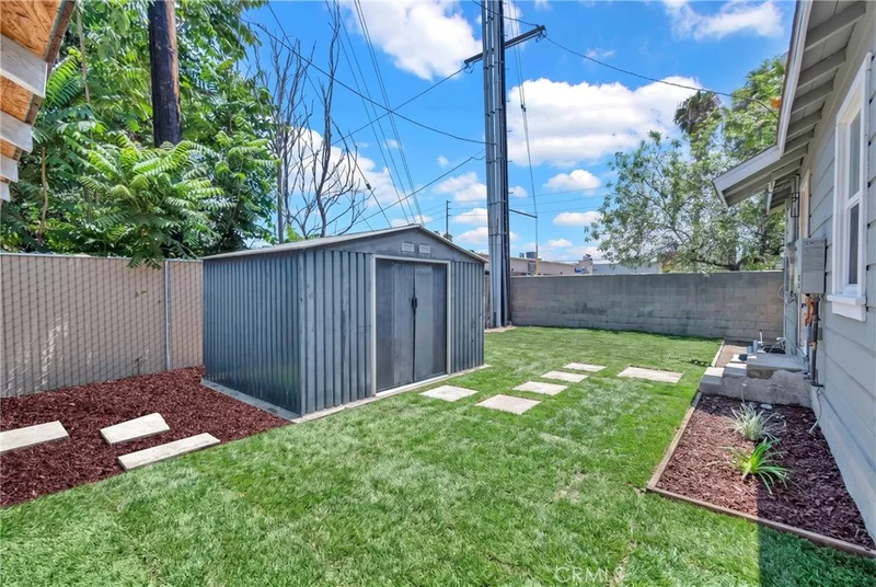 11433 Stewart Street photo 2
