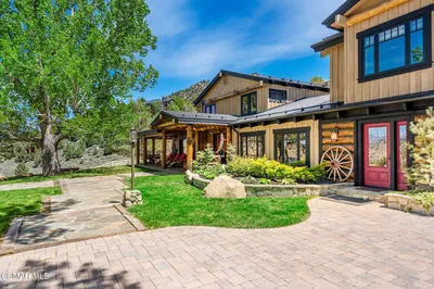 716 Aspen Spring Ranch Road photo 2
