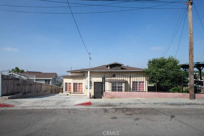1059 1/2 Buelah Circle, Los Angeles, CA 90063