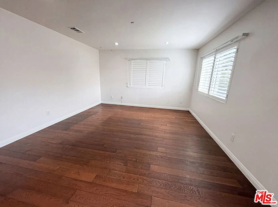 Interior 2