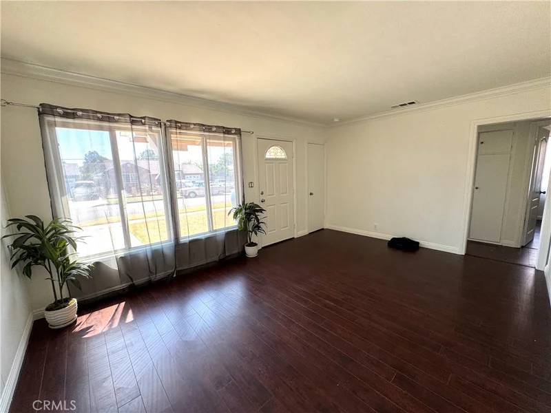 14539 Painter Avenue photo 2