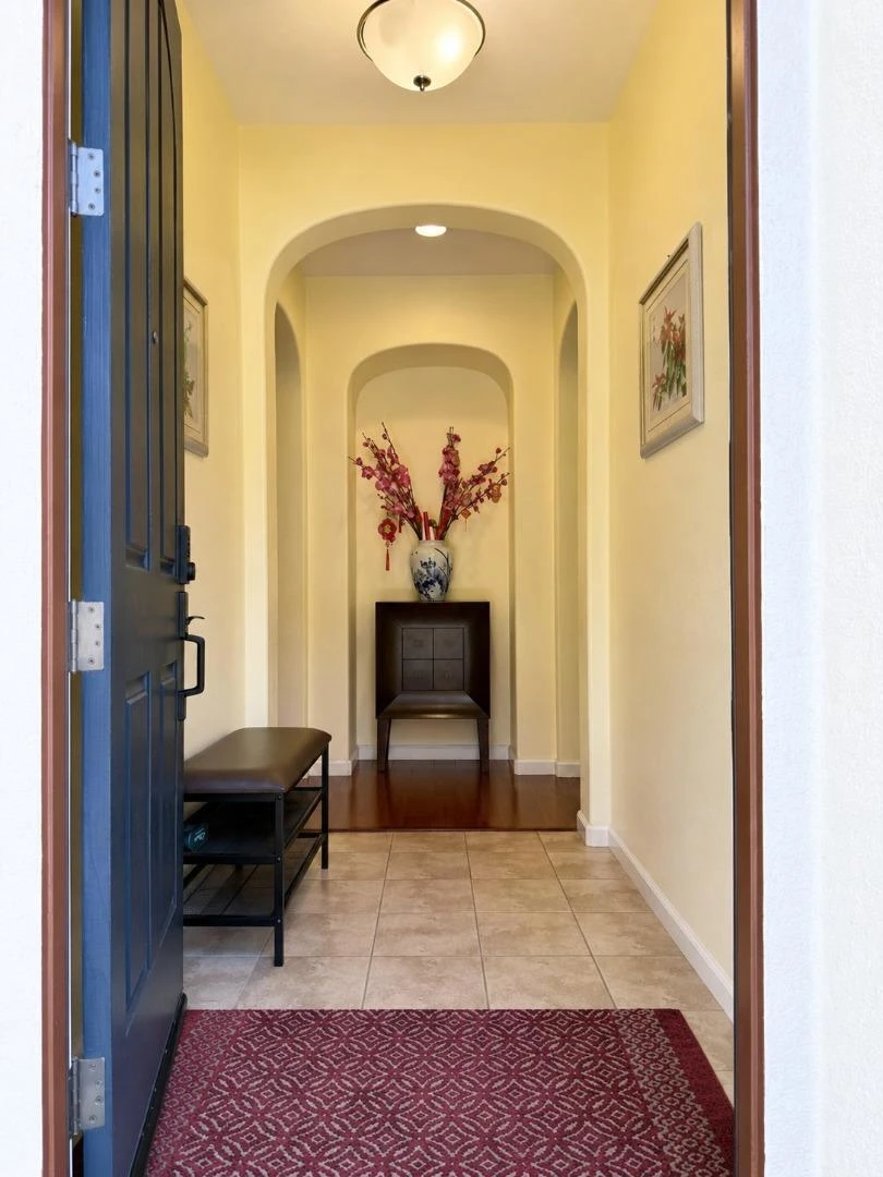 Interior 3