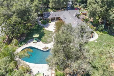 30 Catalpa Drive