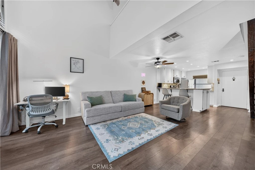 Interior 3