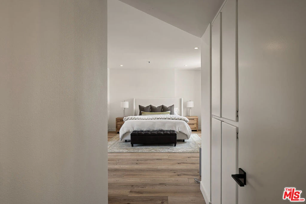 Interior 2
