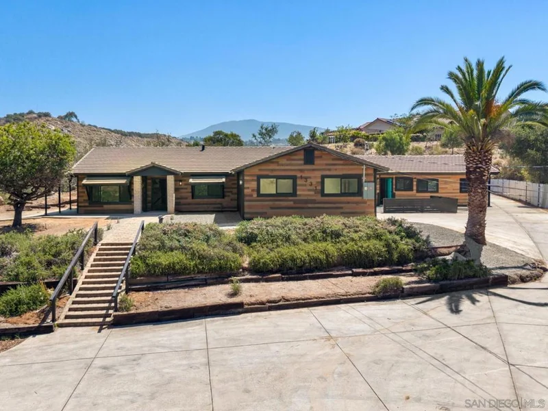 1331 Ramblewood, Alpine, CA 91901