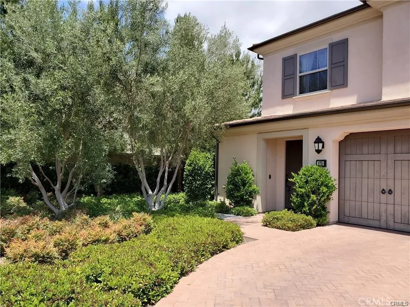 175 Overbrook, Irvine, CA 92620