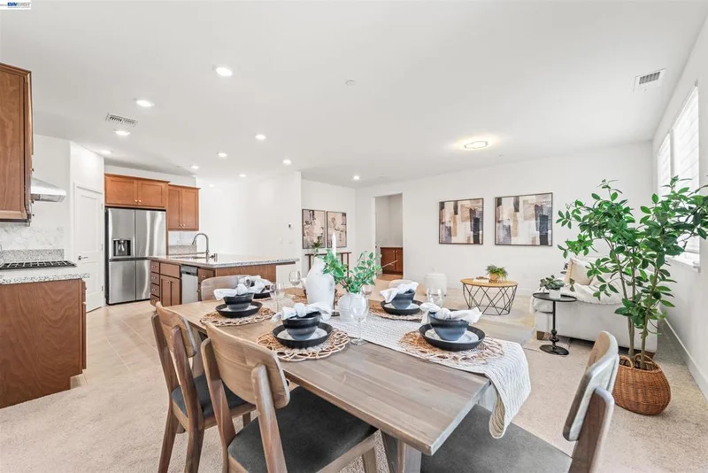 384 Ramos Ranch Rd, Oakley, CA 94561