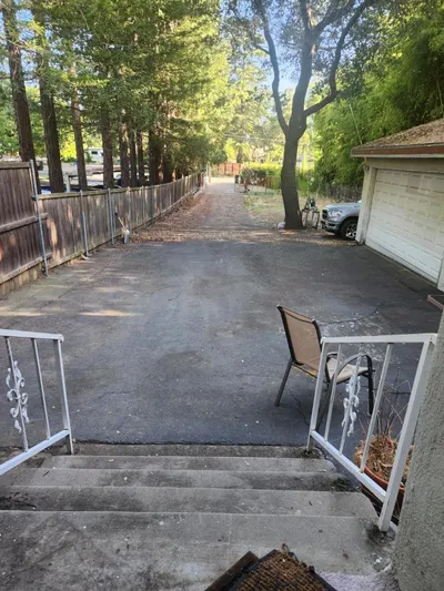 8879 Sunset Avenue photo 2