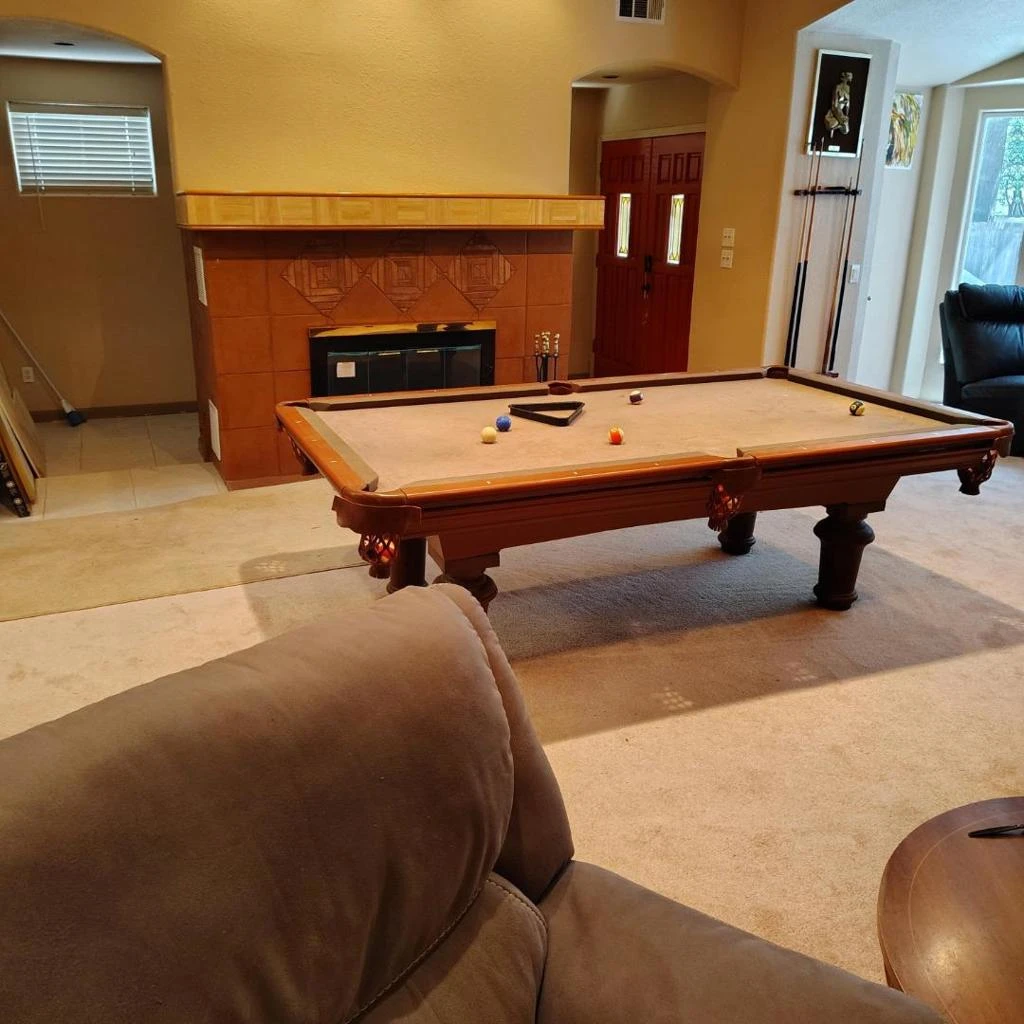 Interior 4