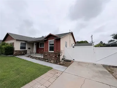 836 E Whitcomb photo 2