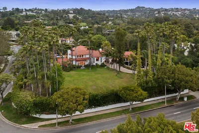 9451 Sunset Boulevard