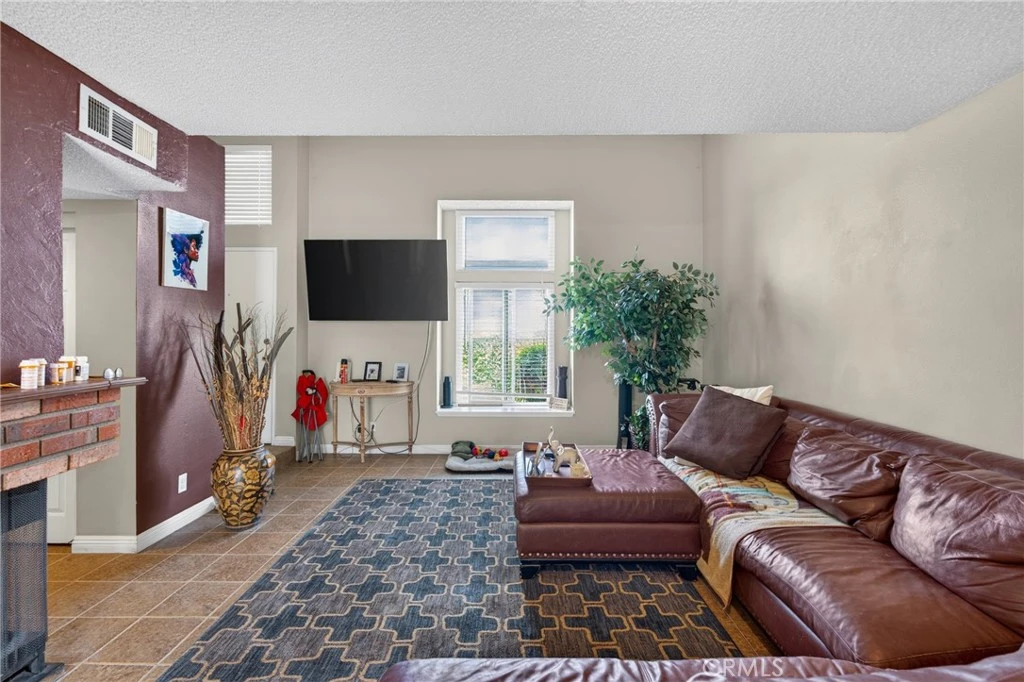 Interior 2
