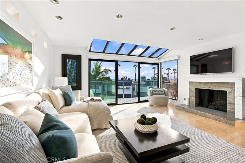 28 Sea Colony Drive